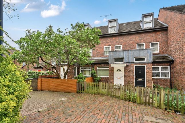 Nottinghill,  London,  W11 4 bed terraced house for sale