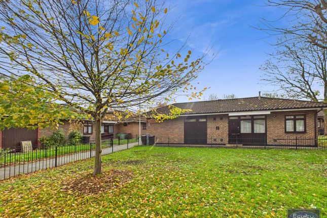 Chisledon Walk, Hackney, 3 bed detached bungalow for sale