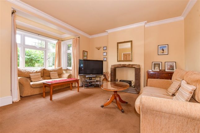 3 bed detached house