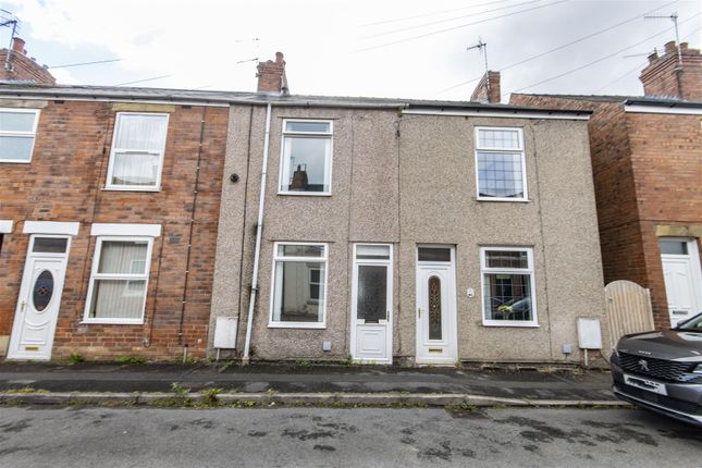 New Hall Road, Chesterfield 2 bed terraced house for sale