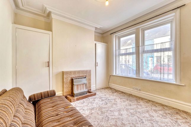 Main Road, Workington CA14 2 bed end of terrace house for sale