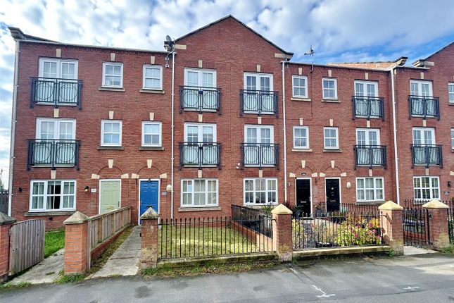 4 bedroom terraced house for sale