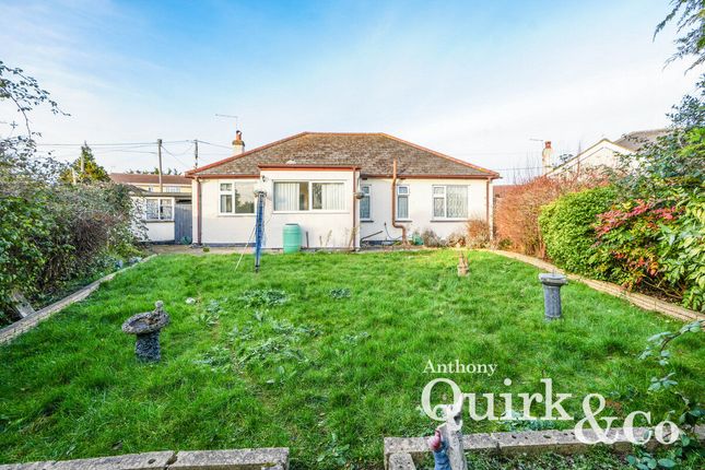 The Driveway, Canvey Island, SS8 3 bed detached bungalow for sale