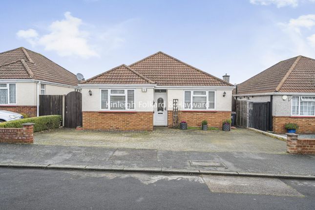 High Mead, West Wickham, Kent, BR4 3 bed detached house for sale