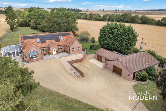 Dembleby, Sleaford, NG34 6 bed detached bungalow for sale