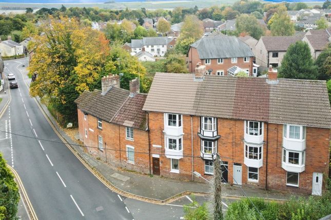 Wilcot Road, Pewsey, SN9 2 bed terraced house for sale