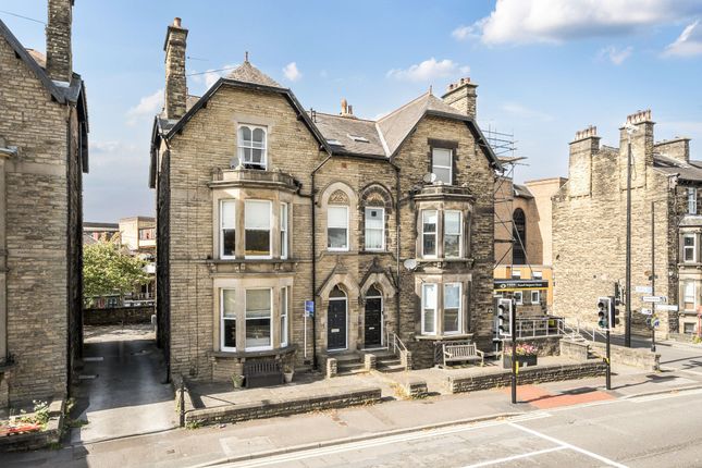 East Parade, Harrogate, HG1 4 bed semi
