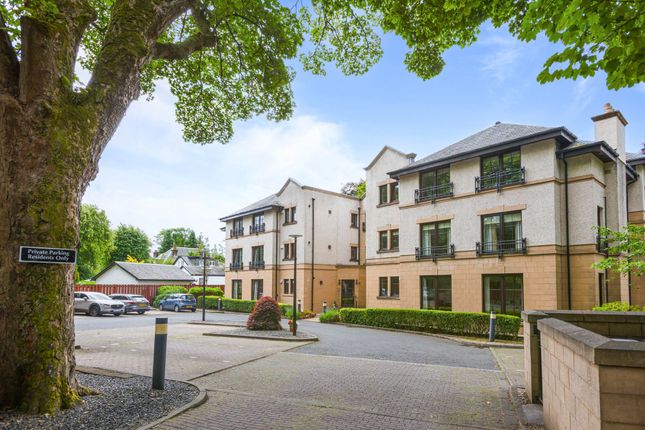 3 bedroom flat for sale