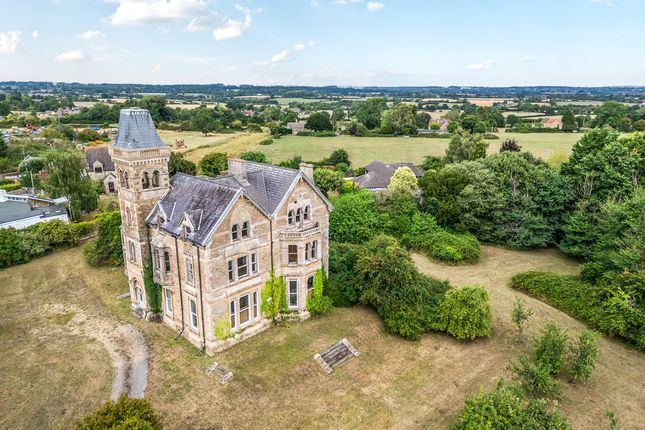 10 bedroom country house for sale