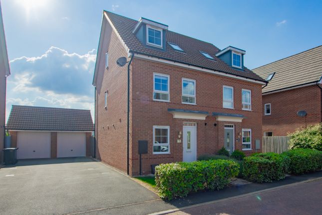 Sand Martin Close, East Leake... 3 bed semi