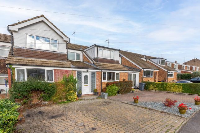 Churchill Road, Dunstable 3 bed terraced house for sale