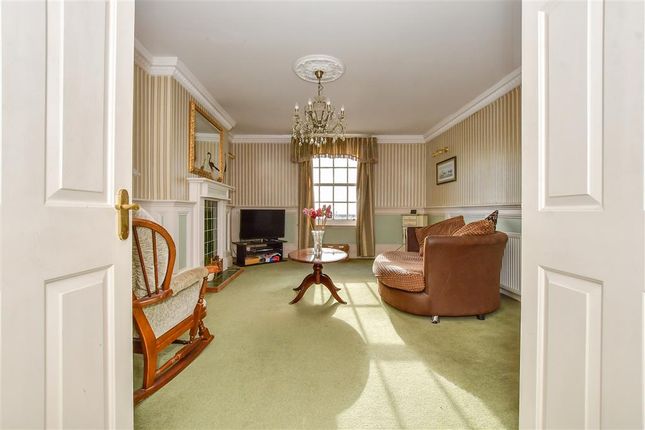 2 bed flat