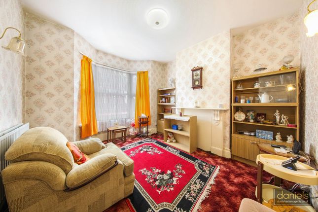 Napier Road, Kensal Green, London, NW10 3 bed terraced house for sale