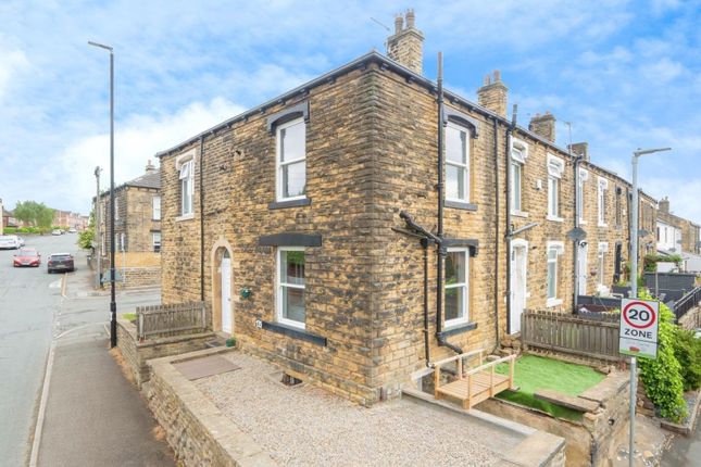 Cemetery Road, Pudsey, West Yorkshire 1 bed end of terrace house for sale