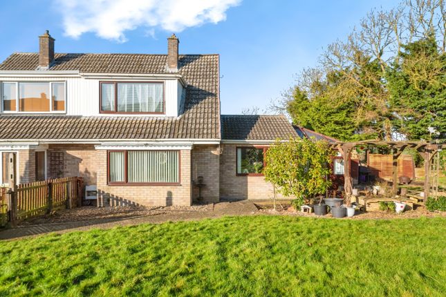 3 bedroom semi-detached house for sale