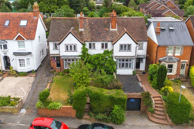 Victoria Road, Berkshire RG10 3 bed terraced house for sale