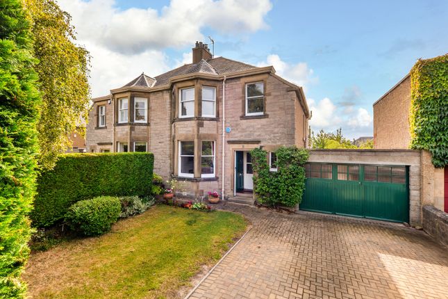 31 Esslemont Road, Newington... 4 bed semi