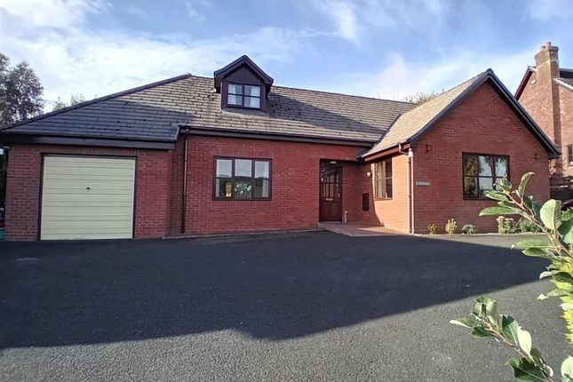 Grove Close, Knighton 3 bed detached bungalow for sale