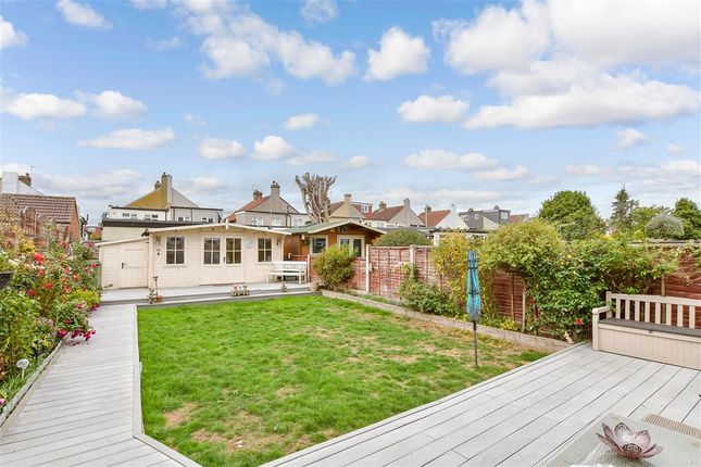 3 bed semi-detached house