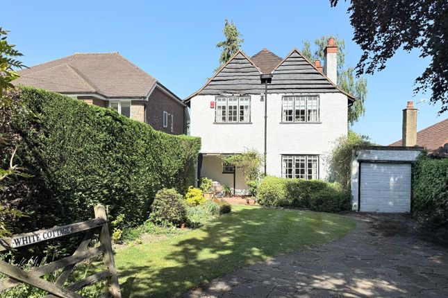 Woodcote Side, Epsom KT18 3 bed detached house for sale
