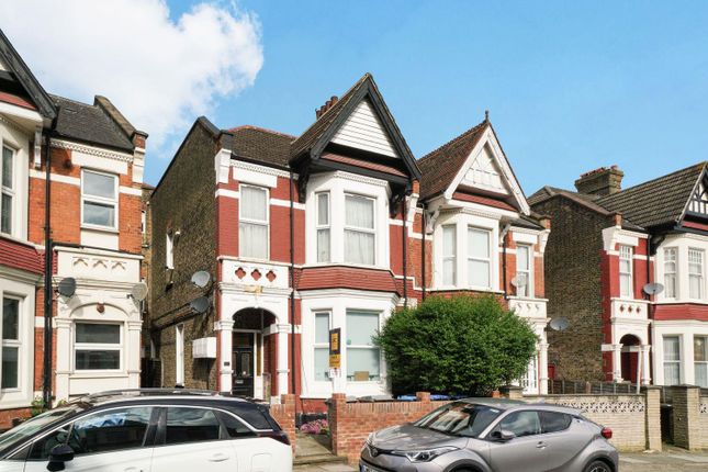Sellons Avenue, Harlesden, NW10 2 bed apartment for sale