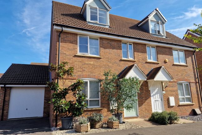 4 bedroom semi-detached house for sale