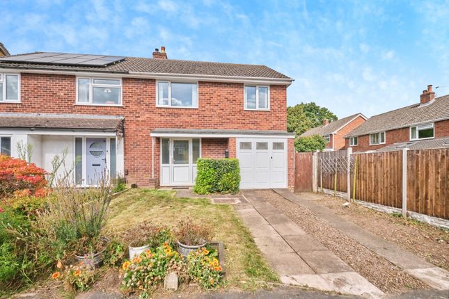 3 bedroom semi-detached house for sale