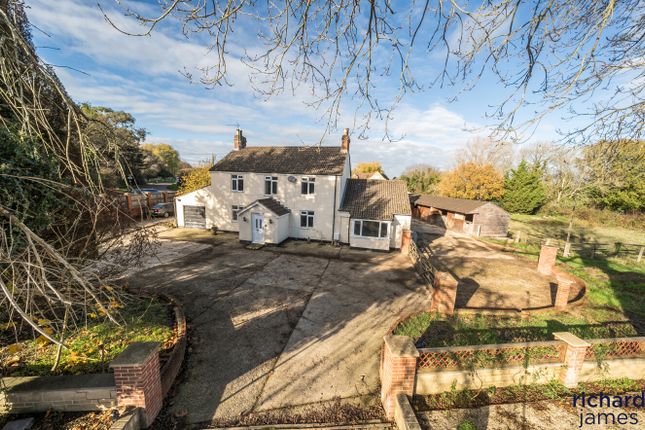 Hook, SN4 4 bed detached house for sale