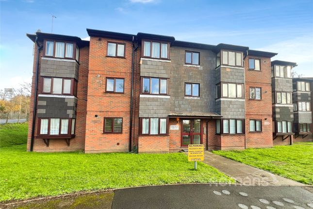 Amber Court, Redan Gardens, Aldershot 1 bed apartment for sale