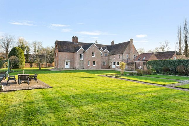Littlewick Road, Woking, GU21 6 bed detached house for sale