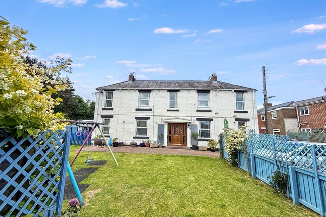 6 bedroom detached house for sale