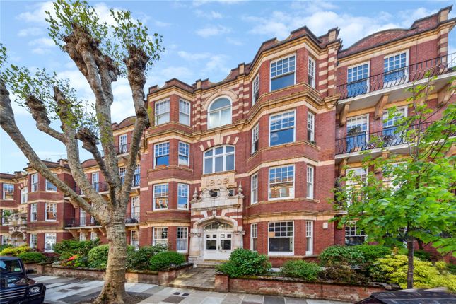 Riverview Gardens, Barnes, London, SW13 2 bed apartment for sale