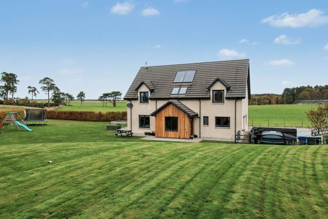 4 bed detached house