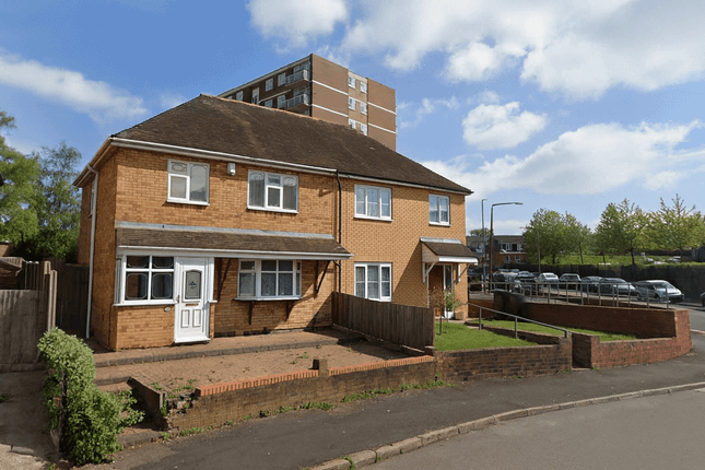 West Bromwich, B70 3 bed semi