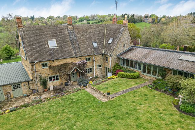 Sibford Ferris, Nr Banbury, Oxfordshire 4 bed detached house for sale