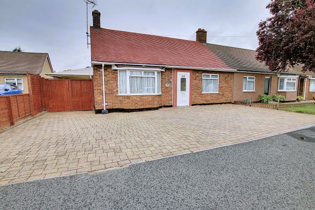 2 bedroom terraced bungalow for sale