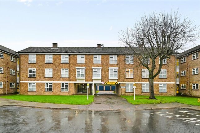 Harrington Court, Hertford Heath, SG13 2 bed apartment for sale