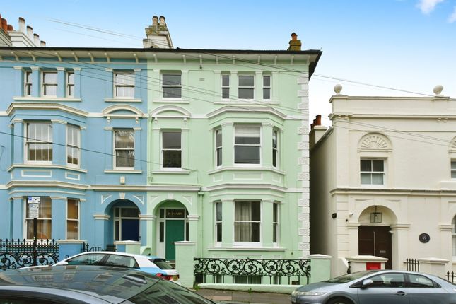 2 bed flat