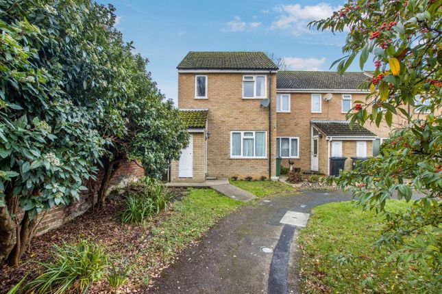 Burdetts Court, Sandy SG19 2 bed end of terrace house for sale