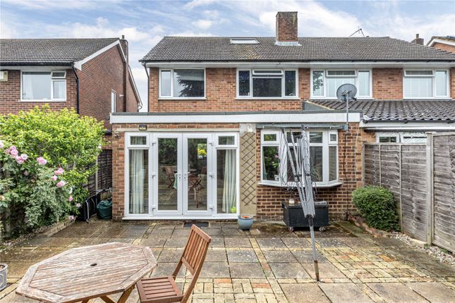 Crouch Oak Lane, Surrey KT15 3 bed house for sale