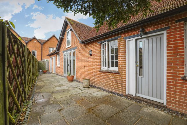 Old Church Lane, Thundridge, SG12 2 bed bungalow for sale