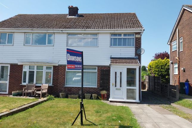 Salisbury Drive, Dukinfield SK16 3 bed semi