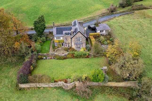 Noggarth Road, Lancashire BB12 6 bed detached house for sale