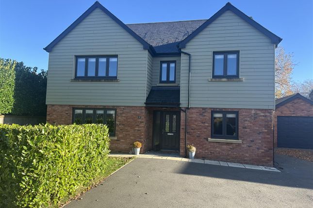Llys Gwynan, Llandybie, Ammanford 5 bed detached house for sale