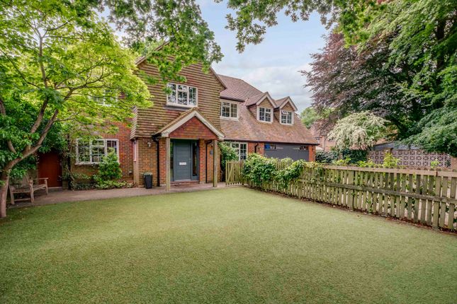 St. Johns Close, High Wycombe HP10 4 bed detached house for sale