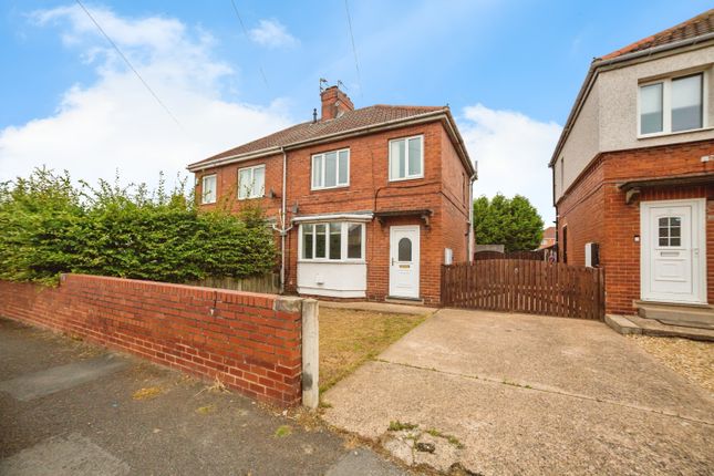 2 bedroom semi-detached house for sale