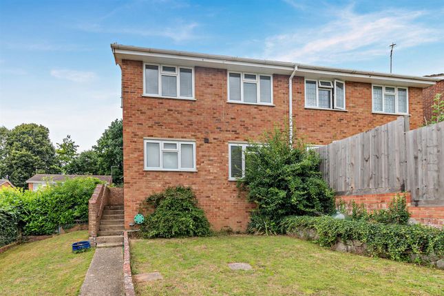 Ragstone Road, Bearsted, Maidstone 3 bed semi