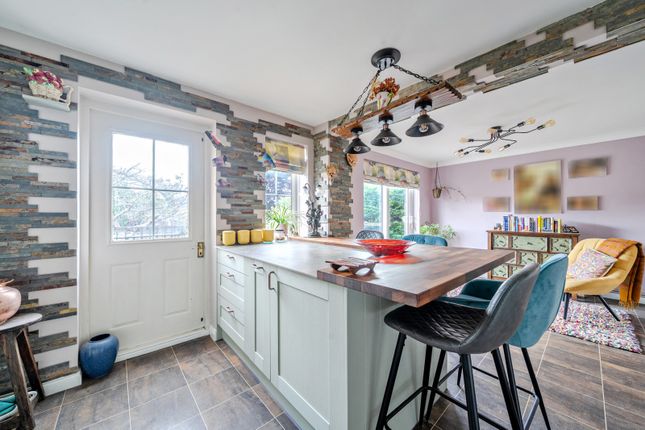 Barrington Way, Berkshire RG1 4 bed detached house for sale