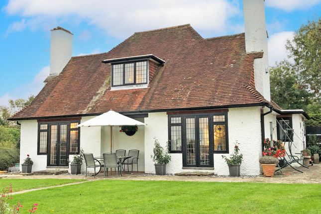 The Close, Off Huggetts Lane... 4 bed detached house for sale