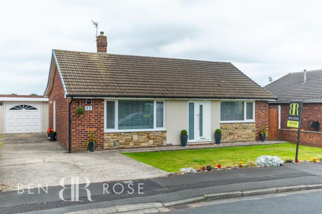 Osbert Croft, Preston PR4 3 bed detached bungalow for sale